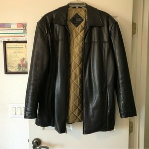 Men’s black, genuine lambskin soft leather jacket. Size 42M. By J. Farrar.